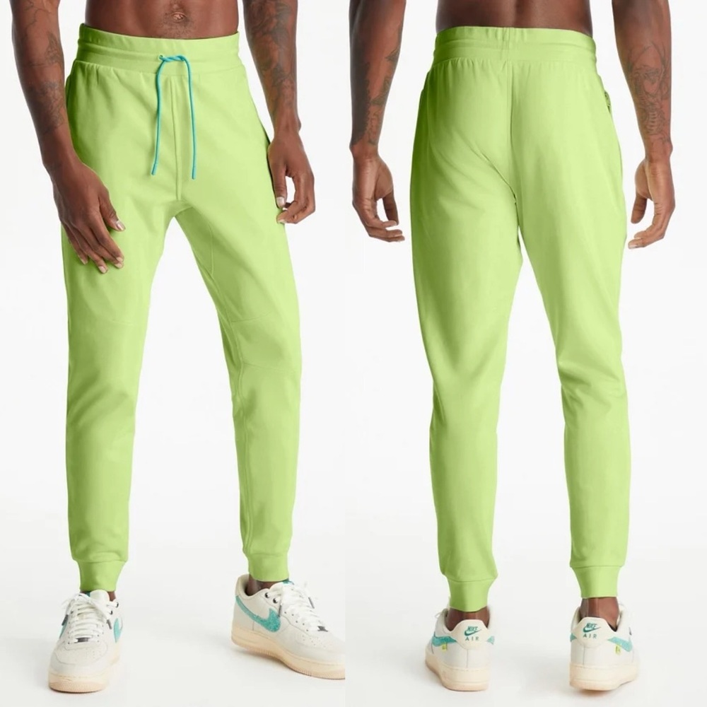 Fabletics The Lightweight Go To Jogger Pants Mens Size Large Sweats Lightweight